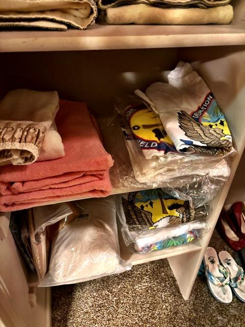 Sale Photo Thumbnail #137