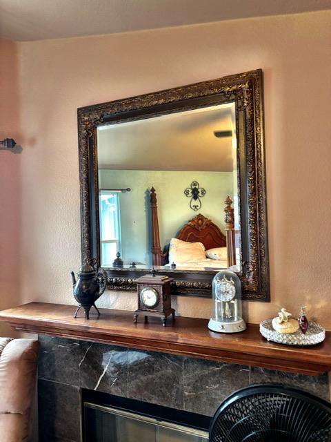 Sale Photo Thumbnail #52