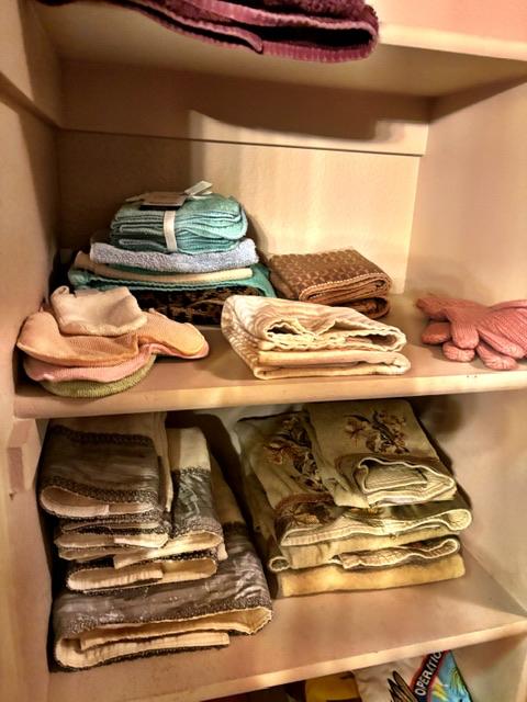 Sale Photo Thumbnail #138