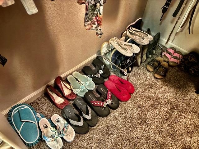 Sale Photo Thumbnail #140