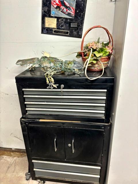 Sale Photo Thumbnail #103