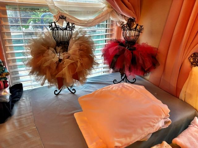 Sale Photo Thumbnail #129