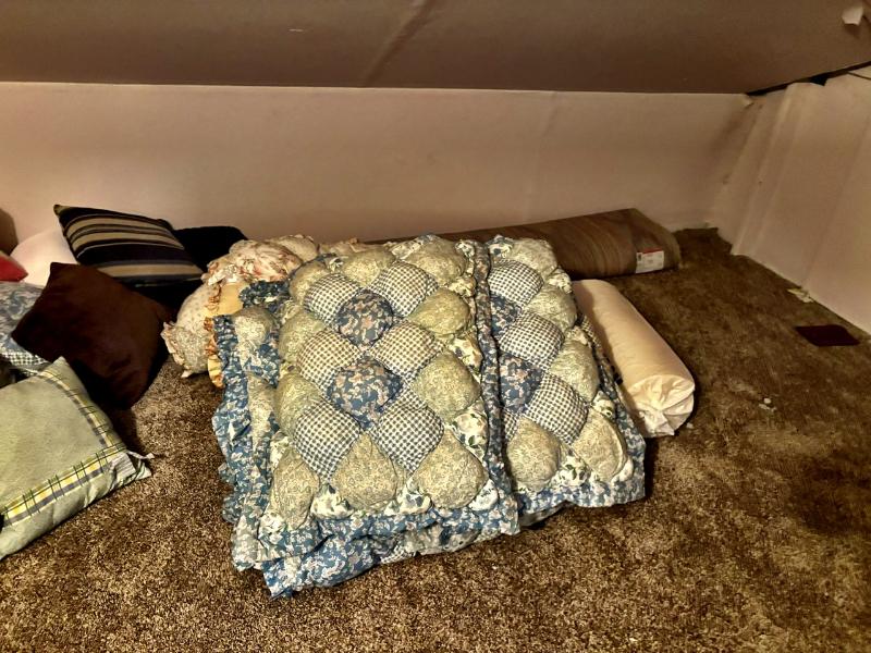 Sale Photo Thumbnail #36