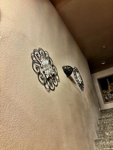 Sale Photo Thumbnail #161