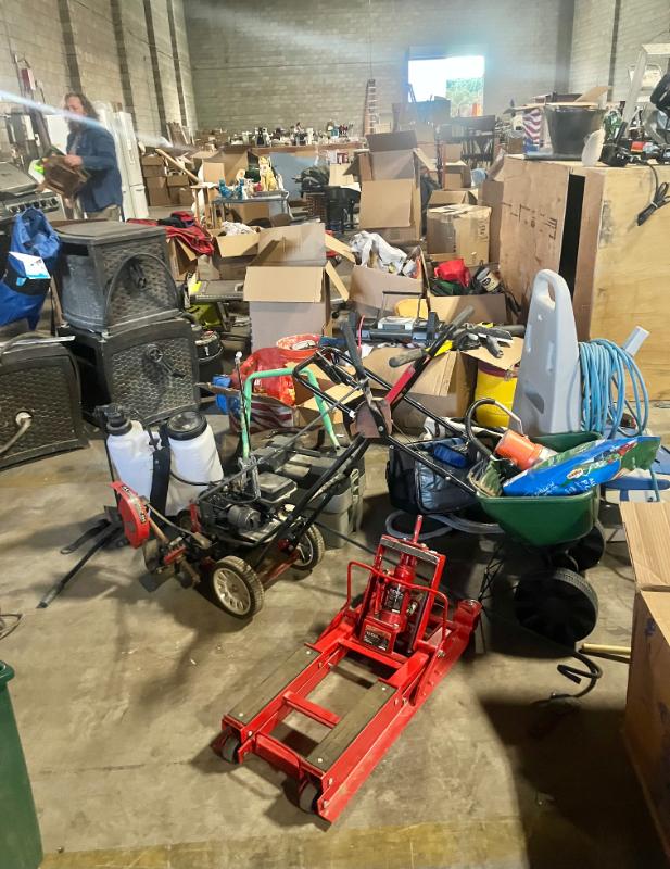 Sale Photo Thumbnail #41