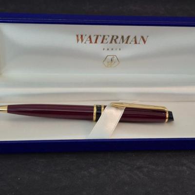 Waterman Paris Expert II Burgundy Lacquer Ballpoint Pen - Medium Point - In Case