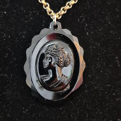Vintage 1930s Bakelite/Celluloid Mourning Cameo on 24" Spring Ring Clasp Chain