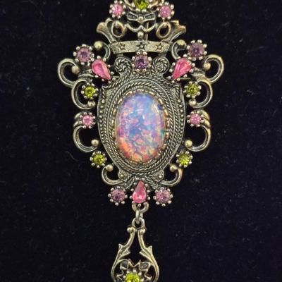 Vintage Sarah Coventry Contessa Brooch/Pendant on 24" Spring Ring Clasp Chain