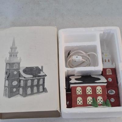 Vintage Retired (12/1998) Dept. 56 New England Village Series "Old North Church" #56.59323