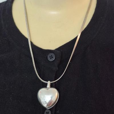 Vintage Sterling Puffy Pumpkin Heart Pendant on Sterling 20" 3mm Serpentine Lobster Claw Clasp Chain - TW 21.1g