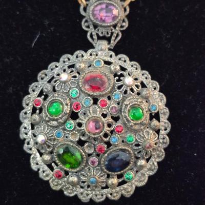 Vintage (Possibly Antique) 1911-1958 New England Glass Works Pendant on 16" Spring Ring Clasp Chain