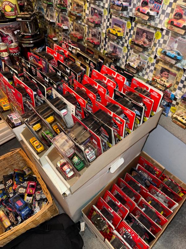 Sale Photo Thumbnail #28