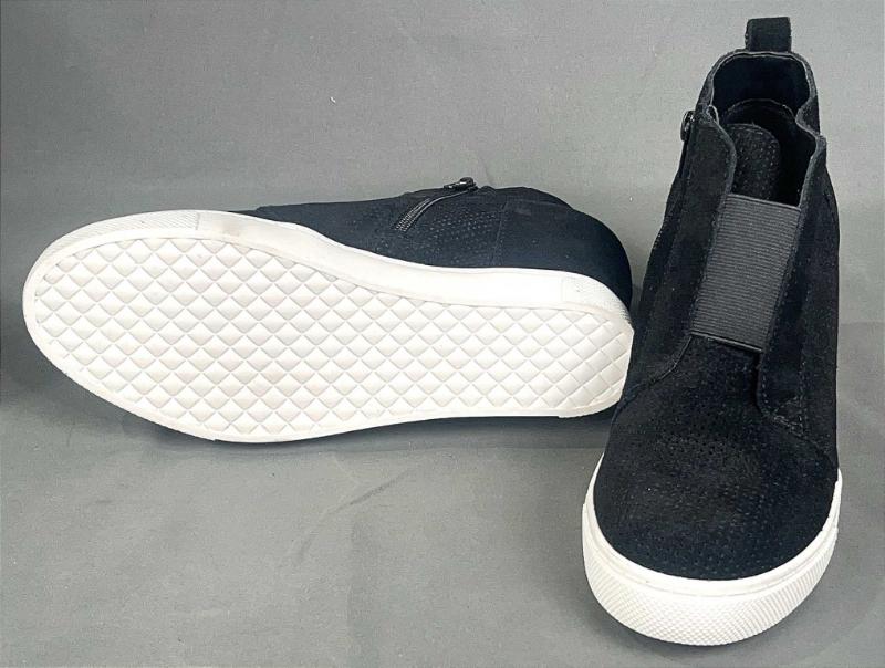 Sale Photo Thumbnail #304