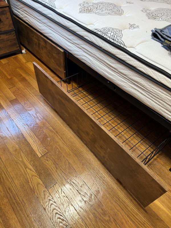 Sale Photo Thumbnail #231