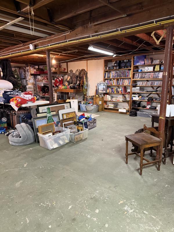 Sale Photo Thumbnail #48