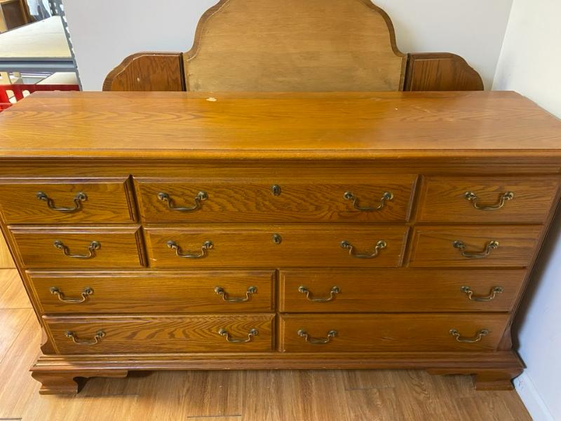 Sale Photo Thumbnail #4