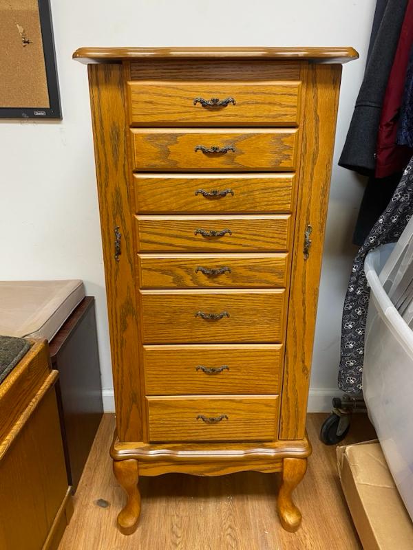 Sale Photo Thumbnail #8