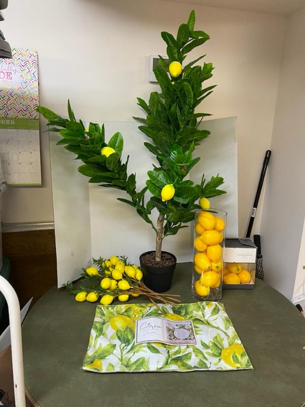 Sale Photo Thumbnail #100