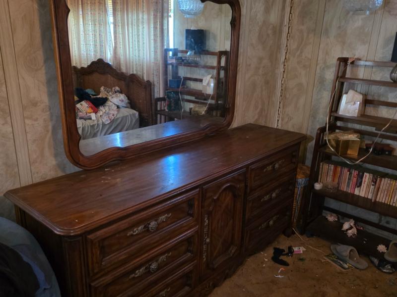 Sale Photo Thumbnail #20