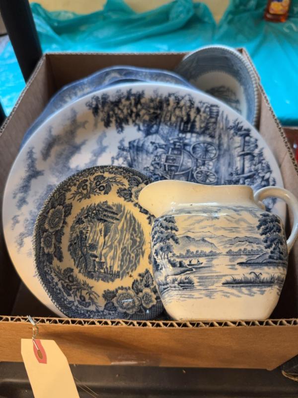 Sale Photo Thumbnail #372