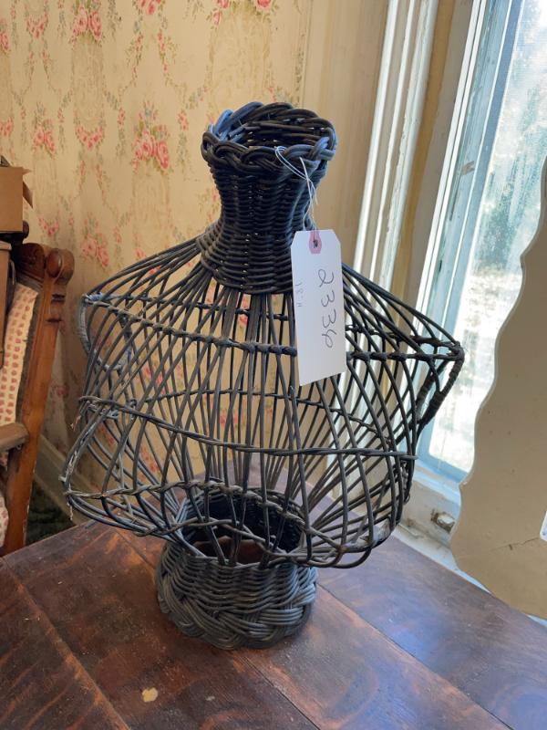 Sale Photo Thumbnail #641