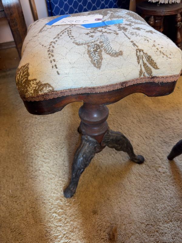 Sale Photo Thumbnail #605