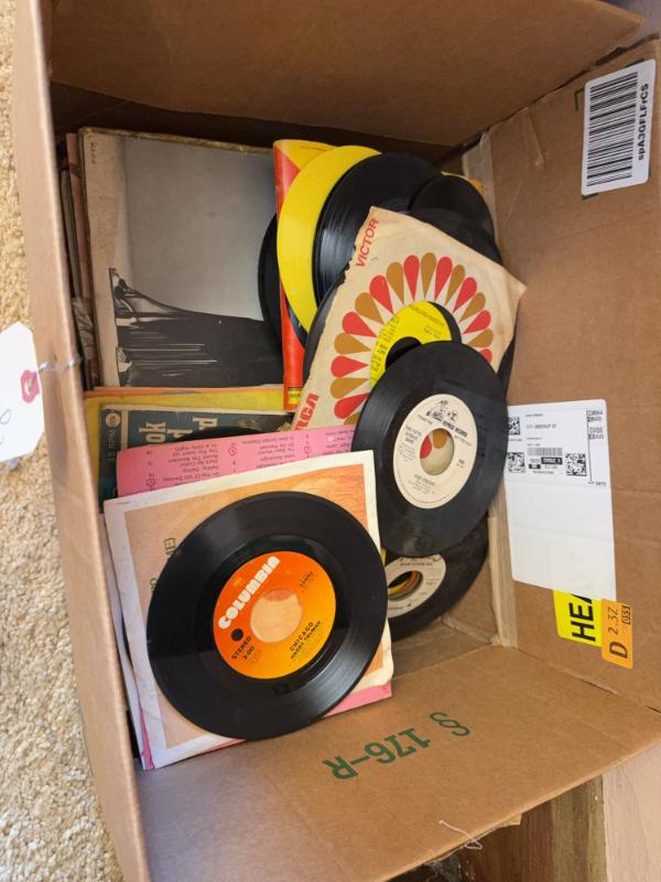 Sale Photo Thumbnail #559