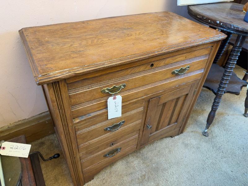 Sale Photo Thumbnail #550