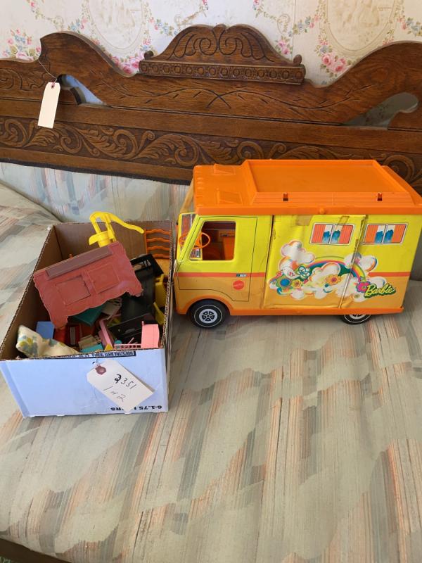 Sale Photo Thumbnail #656