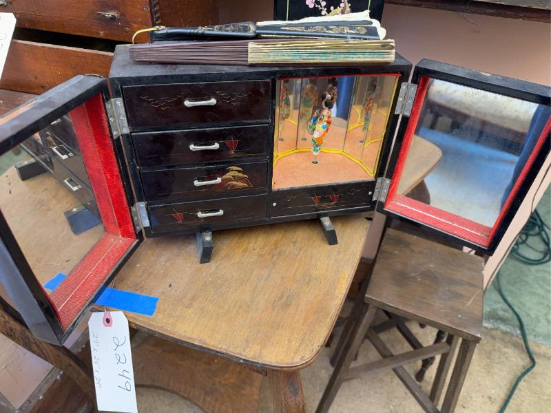 Sale Photo Thumbnail #588