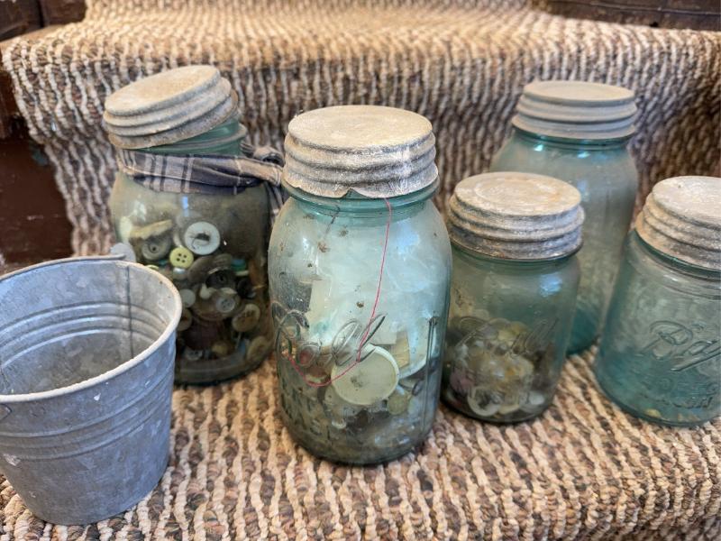 Sale Photo Thumbnail #400