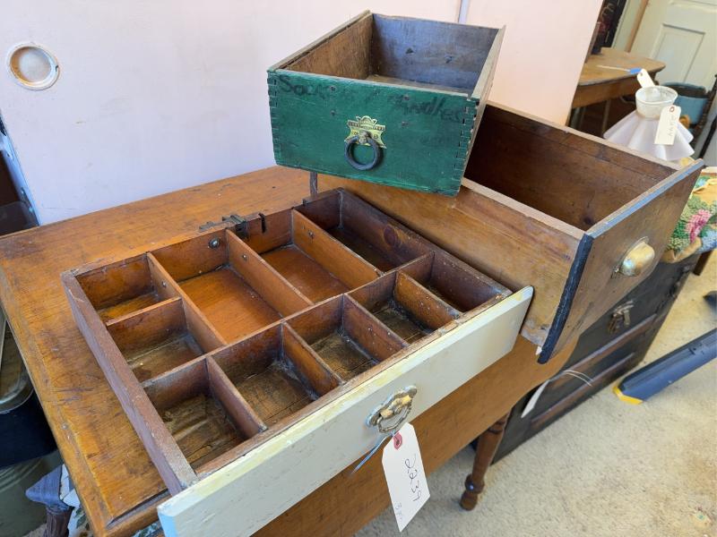 Sale Photo Thumbnail #580