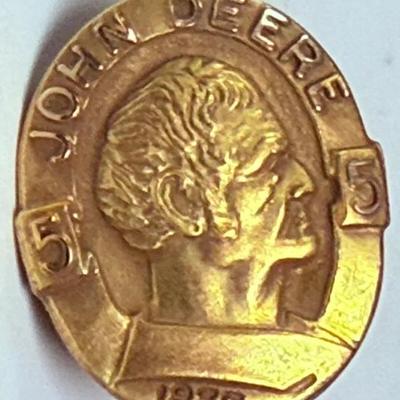 10k 1837 John Deere Pin