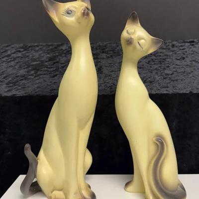 Pair of Vintage Siamese cat figurines