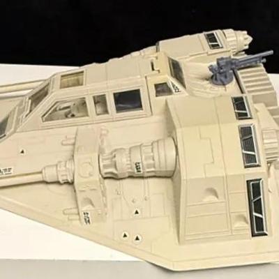 Classic Kenner Star Wars Rebel Armored Snowspeeder from The Empire Strikes Back.