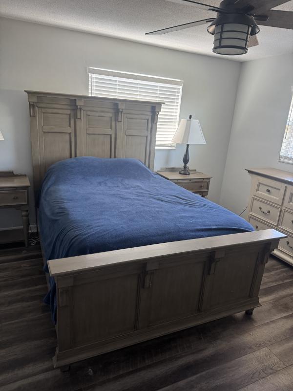 Sale Photo Thumbnail #4