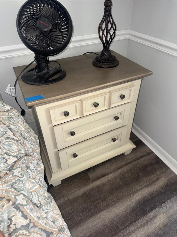 Sale Photo Thumbnail #41