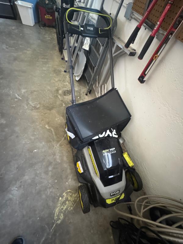 Sale Photo Thumbnail #25