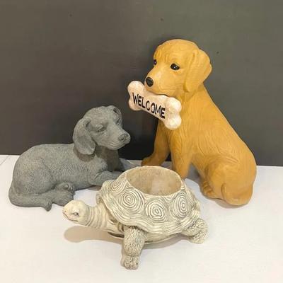 Garden Decor Figurines With Planter 