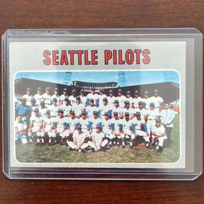 1970 Topps Baseball Card. Seattle Pilots Team. Card #713 High Series