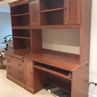 Hooker Desk With Hutch And File Cabinet With Hutch