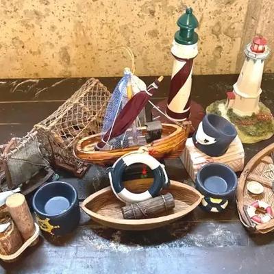 Lake And Lighthouse Decor Figurines