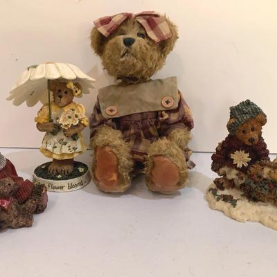 Boyd’s Bears + Other Bear Collectibles