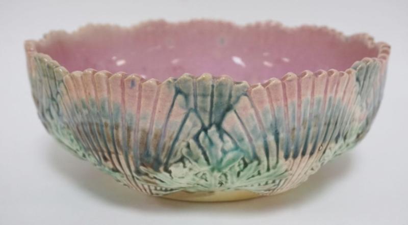 Sale Photo Thumbnail #83: 1083	ANTIQUE ETRUSCANS MAJOLICA BOWL, APPROXIMATELY 8 1/4 IN X 3 1/4 IN HIGH
