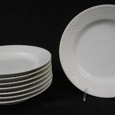 1020	ROYAL COPENHAGEN WHITE HALF LACE 8-10 IN BOWLS
