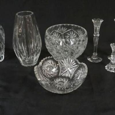 1010	LARGE ASSORTMENT OF LEAD CRYSTAL & CUT GLASS BOWL, SOME MARKED LENOX, IMPERCUX, ETC, LARGEST PIECE APPROXIMATELY 11 IN X 5 IN
