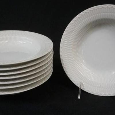 1021	ROYAL COPENHAGEN WHITE HALF LACE 8-8 1/2 IN BOWLS
