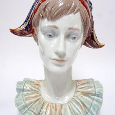 1073	LLADRO PORCELAIN FIGURE *PENSIVE HARLEQUIN* #6434, APPROXIMATELY 14 IN HIGH
