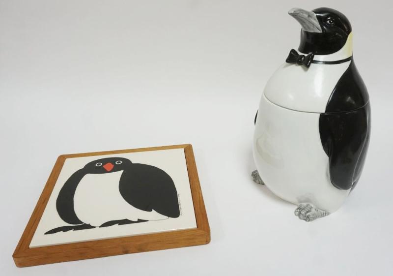 Sale Photo Thumbnail #44: 1044	MIDCENTURY OTAGIRI HAND PAINTED CERAMIC PENGUIN COOKIE JAR & TAYLOR PENGUIN TILE TRIVIT

