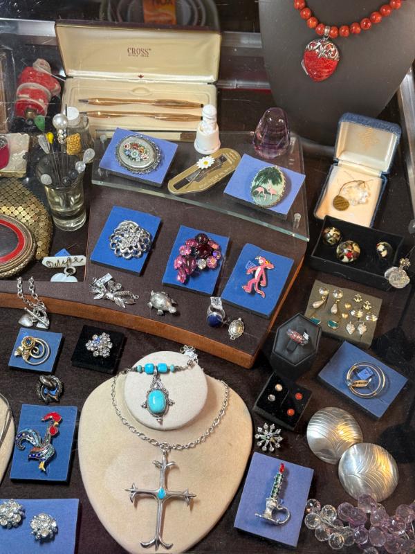 Sale Photo Thumbnail #41